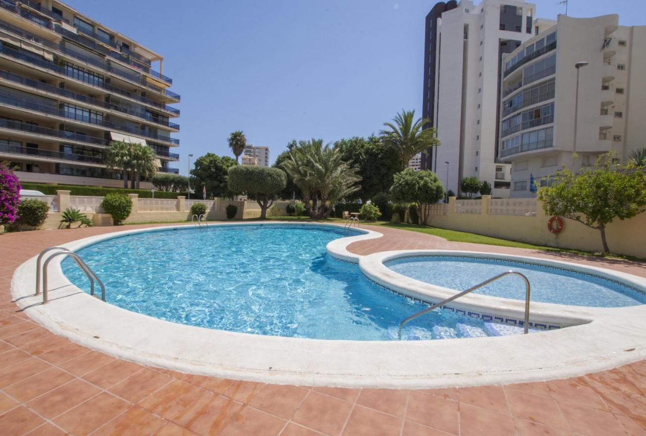 Edificio La Reina Apartment Калпе Екстериор снимка