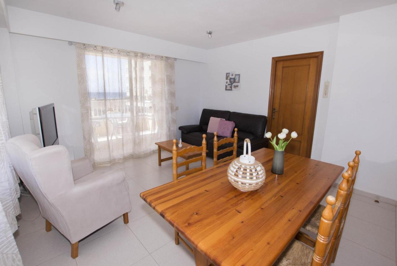 Edificio La Reina Apartment Калпе Екстериор снимка